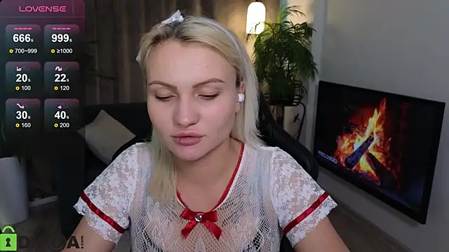 Snapshot of Cameronlovely_ chatting on October 23, 2025, 9:41 am Cameronlovely  online show from October 23, 2025, 9:41 am