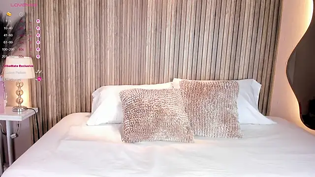 Snapshot of SloanyClark chatting on September 17, 2025, 11:56 am SloanyClark online show from September 17, 2025, 11:56 am