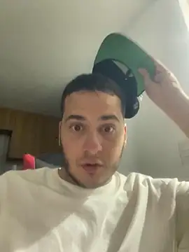 Pablo EscobarGomez online show from December 16, 2025, 2:49 am