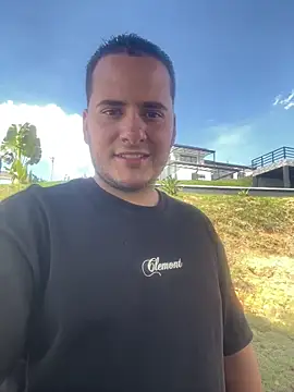 Pablo EscobarGomez online show from December 18, 2025, 6:14 pm