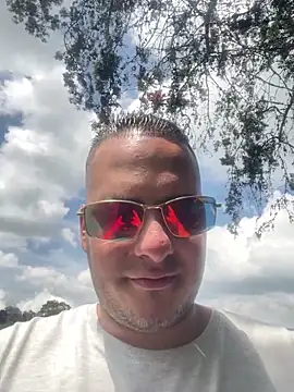 Pablo EscobarGomez online show from February 9, 2026, 5:50 pm