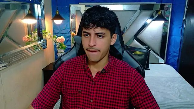 Snapshot of Alan_Del_Reyx chatting on February 8, 2026, 6:39 am Alan Del Reyx online show from February 8, 2026, 6:39 am