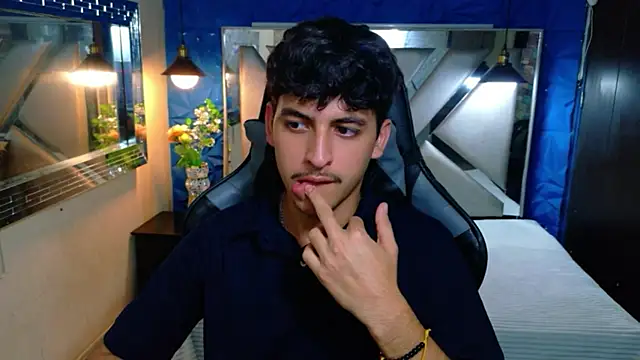 Snapshot of Alan_Del_Reyx chatting on February 19, 2026, 4:14 pm Alan Del Reyx online show from February 19, 2026, 4:14 pm