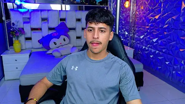 Snapshot of Alan_Del_Reyx chatting on March 24, 2026, 2:27 am Alan Del Reyx online show from March 24, 2026, 2:27 am