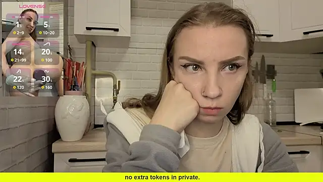 Edena  online show from April 25, 2026, 10:40 pm