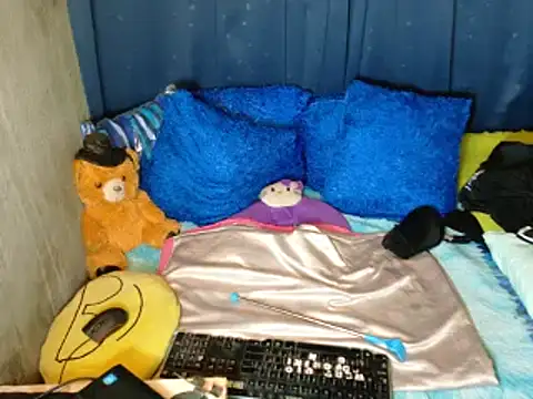 xxloveheart online show from September 17, 2025, 5:31 am