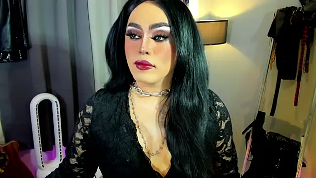 MagnaCumLoader17 online show from November 10, 2025, 11:15 pm