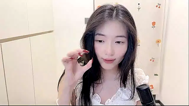 Rosalind xixi online show from October 7, 2025, 2:03 pm