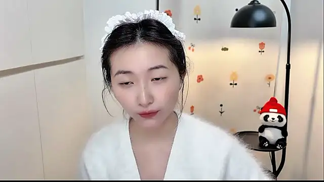 Rosalind xixi online show from December 5, 2025, 3:09 pm