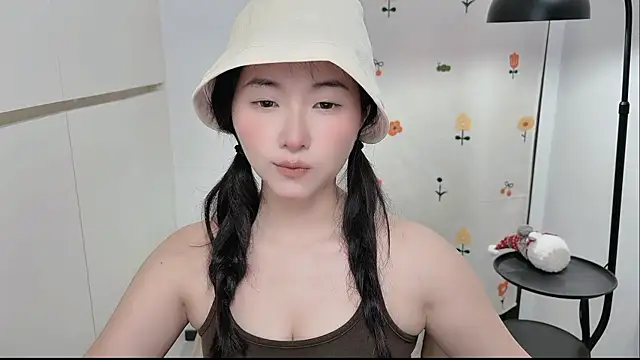 Snapshot of Rosalind_xixi chatting on May 26, 2026, 1:40 pm Rosalind xixi online show from May 26, 2026, 1:40 pm
