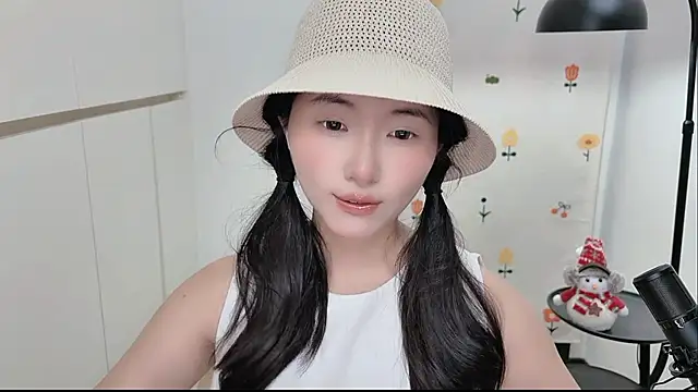 Snapshot of Rosalind_xixi chatting on May 30, 2026, 2:03 pm Rosalind xixi online show from May 30, 2026, 2:03 pm