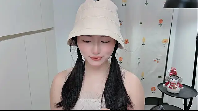 Snapshot of Rosalind_xixi chatting on June 5, 2026, 8:09 am Rosalind xixi online show from June 5, 2026, 8:09 am