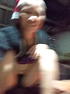 Snapshot of TinTin321 chatting on November 5, 2025, 11:10 am TinTin321 online show from November 5, 2025, 11:10 am