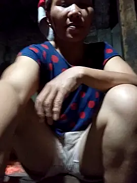 Snapshot of TinTin321 chatting on November 6, 2025, 11:22 am TinTin321 online show from November 6, 2025, 11:22 am