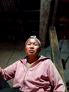 Snapshot of TinTin321 chatting on November 23, 2025, 10:48 am TinTin321 online show from November 23, 2025, 10:48 am