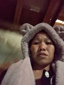 Snapshot of TinTin321 chatting on November 25, 2025, 12:43 am TinTin321 online show from November 25, 2025, 12:43 am