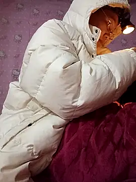 Snapshot of TinTin321 chatting on November 27, 2025, 10:45 pm TinTin321 online show from November 27, 2025, 10:45 pm