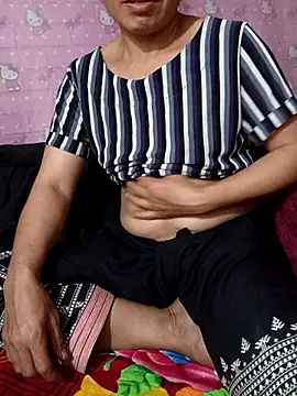 Snapshot of TinTin321 chatting on February 13, 2026, 7:15 am TinTin321 online show from February 13, 2026, 7:15 am