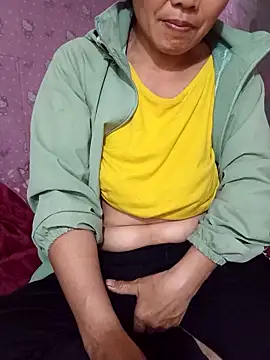 Snapshot of TinTin321 chatting on February 15, 2026, 4:42 am TinTin321 online show from February 15, 2026, 4:42 am