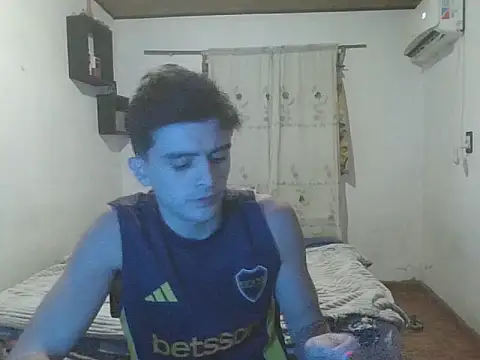 Snapshot of Rodrigo99_9 chatting on May 5, 2026, 4:20 am Rodrigo99 9 online show from May 5, 2026, 4:20 am