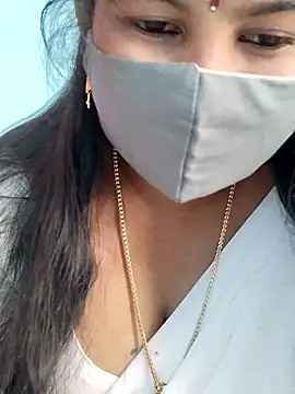 yelmaji91 online show from September 19, 2025, 5:09 am