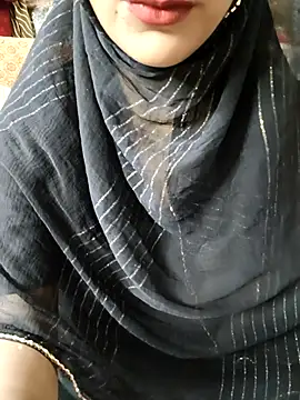 Snapshot of Indian-Aleena chatting on May 5, 2026, 7:00 pm Indian-Aleena online show from May 5, 2026, 7:00 pm
