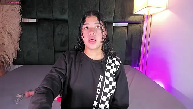 Snapshot of Ivy_nt chatting on September 9, 2025, 1:10 pm Ivy nt online show from September 9, 2025, 1:10 pm