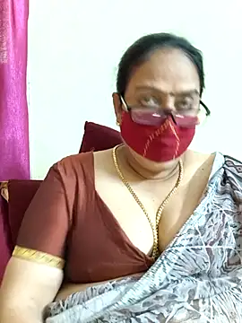 Snapshot of heera-rani chatting on March 22, 2026, 6:39 am heera-rani online show from March 22, 2026, 6:39 am