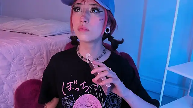 Hannahpage online show from June 15, 2026, 12:51 pm