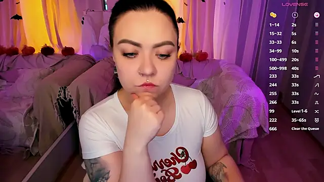 Snapshot of ashton_heidii chatting on October 28, 2025, 10:56 pm ashton heidii online show from October 28, 2025, 10:56 pm