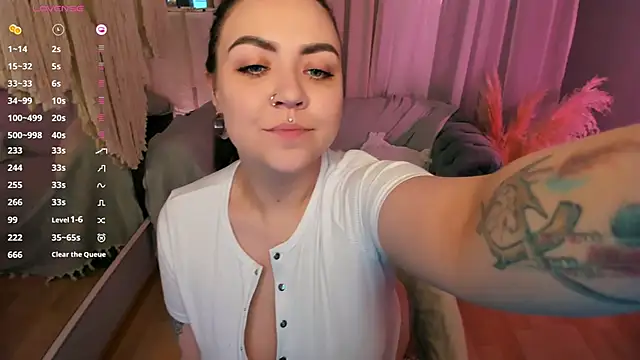 ashton heidii online show from November 10, 2025, 10:09 pm