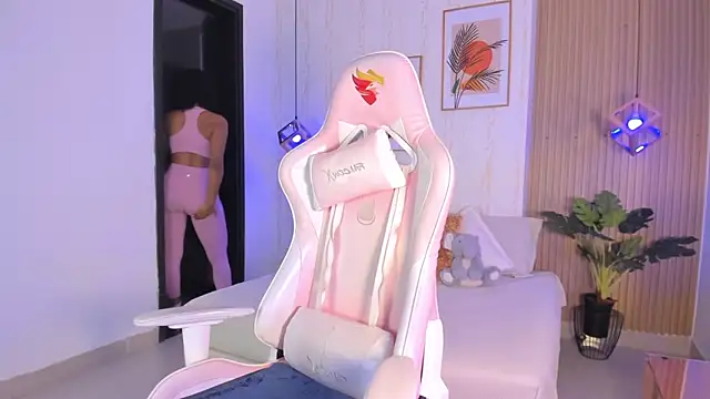 Snapshot of Ayleen_Dunkan chatting on January 14, 2026, 1:17 pm Ayleen Dunkan online show from January 14, 2026, 1:17 pm