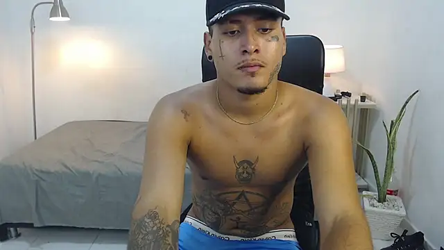 crow black00 online show from September 12, 2025, 6:46 am