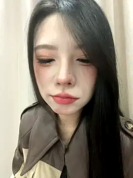 yuanyuanzi99 online show from October 17, 2025, 12:30 pm