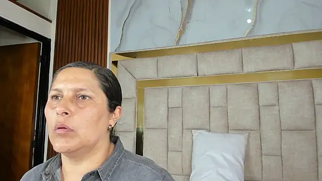 Snapshot of KikaDuque chatting on June 9, 2026, 8:31 pm KikaDuque online show from June 9, 2026, 8:31 pm