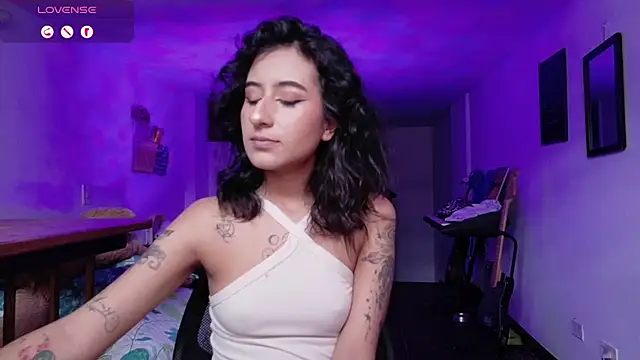 atenea dragon   online show from November 25, 2025, 7:58 pm