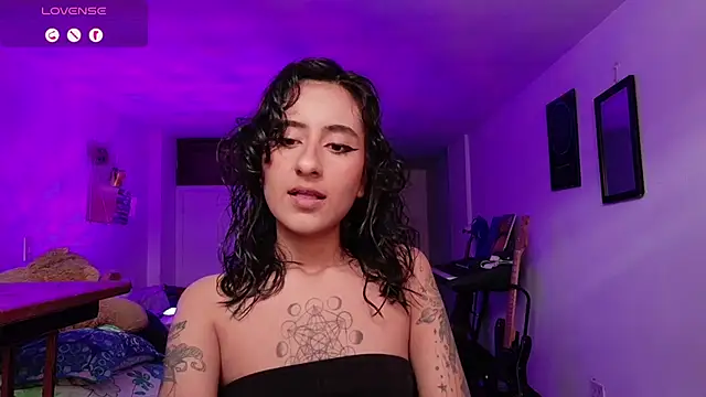 atenea dragon   online show from November 30, 2025, 8:46 pm