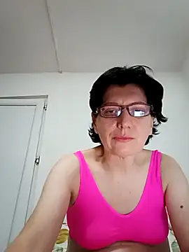 Snapshot of Vera_Elle chatting on October 21, 2025, 6:19 pm Vera Elle online show from October 21, 2025, 6:19 pm