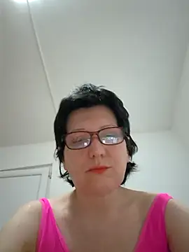 Snapshot of Vera_Elle chatting on May 4, 2026, 6:37 pm Vera Elle online show from May 4, 2026, 6:37 pm