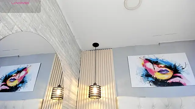 scarletbaker  online show from October 8, 2025, 2:14 pm