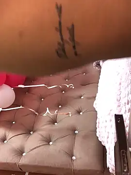 Snapshot of Rachellcooperrr chatting on February 8, 2026, 7:39 pm Rachellcooperrr online show from February 8, 2026, 7:39 pm