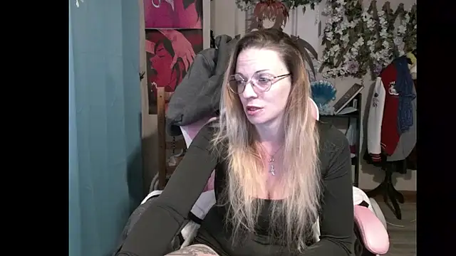 rubystrip online show from October 20, 2025, 8:09 pm