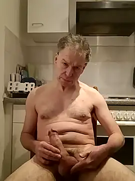 mario7767 online show from February 13, 2026, 1:45 am