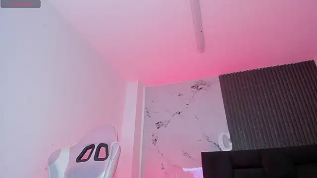 chloesagee online show from June 11, 2026, 10:19 pm