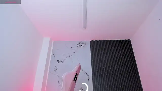 chloesagee online show from July 28, 2026, 12:07 am