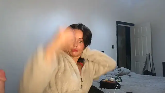 Snapshot of OliviaRyan22 chatting on January 8, 2026, 6:48 am OliviaRyan22 online show from January 8, 2026, 6:48 am