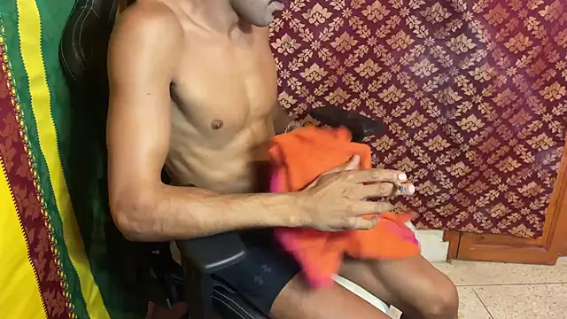 Snapshot of JUSTFORRICH chatting on October 3, 2025, 7:05 am JUSTFORRICH online show from October 3, 2025, 7:05 am