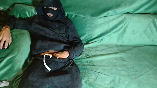 JUSTFORRICH online show from January 12, 2026, 2:44 pm