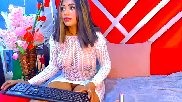 PerlaZultana online show from May 4, 2026, 9:11 pm
