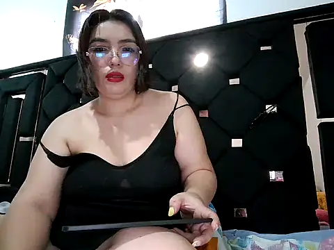vegacristal88 online show from May 7, 2026, 9:31 pm